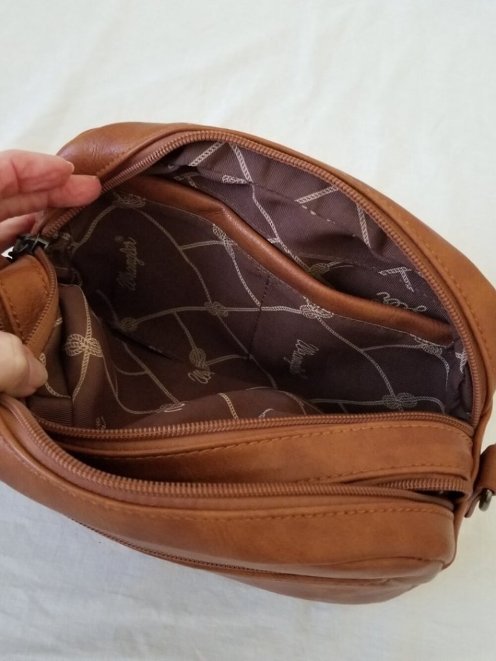 NWT! Wrangler Brown Faux Leather Purse Shoulder Crossbody Bag w/Detachable Strap - Picture 9 of 13